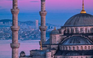 Explore the stunning mosques of Istanbul with Avenue Travels — Discover breathtaking architecture, rich history, and vibrant culture in Turkey's magical city