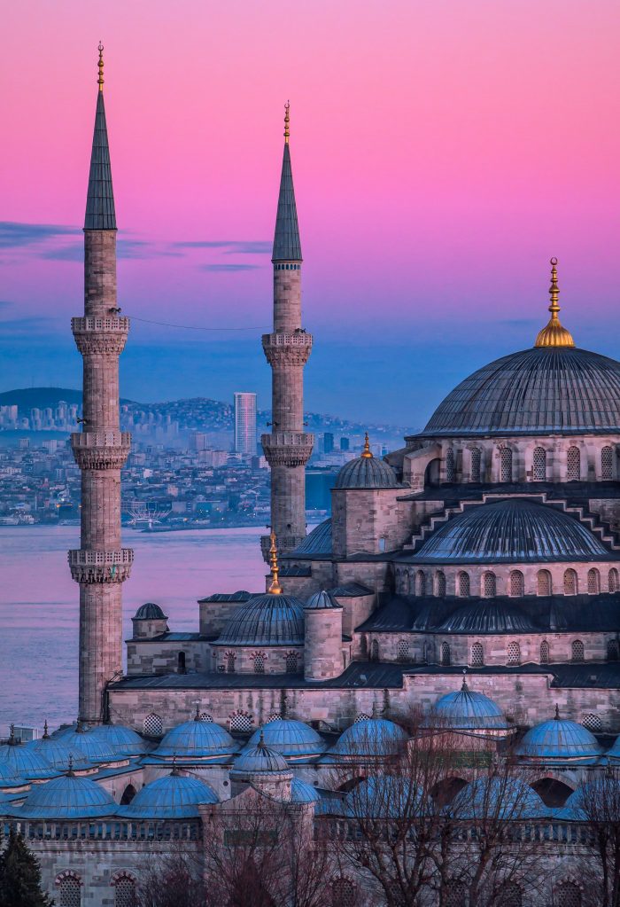 Explore the stunning mosques of Istanbul with Avenue Travels — Discover breathtaking architecture, rich history, and vibrant culture in Turkey's magical city